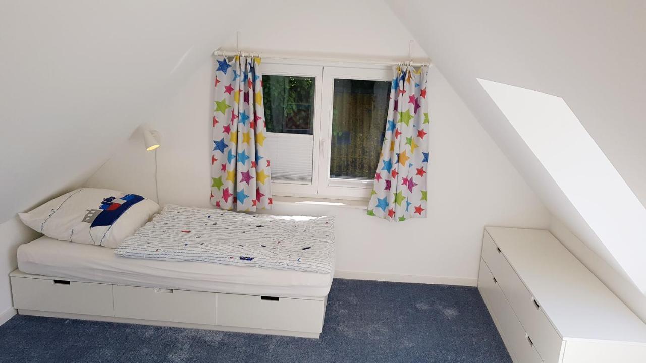 Ferienhaus An Der Nordsee - Familienfreundlich, Gut Ausgestattet & Viel Platz Butjadingen Ngoại thất bức ảnh