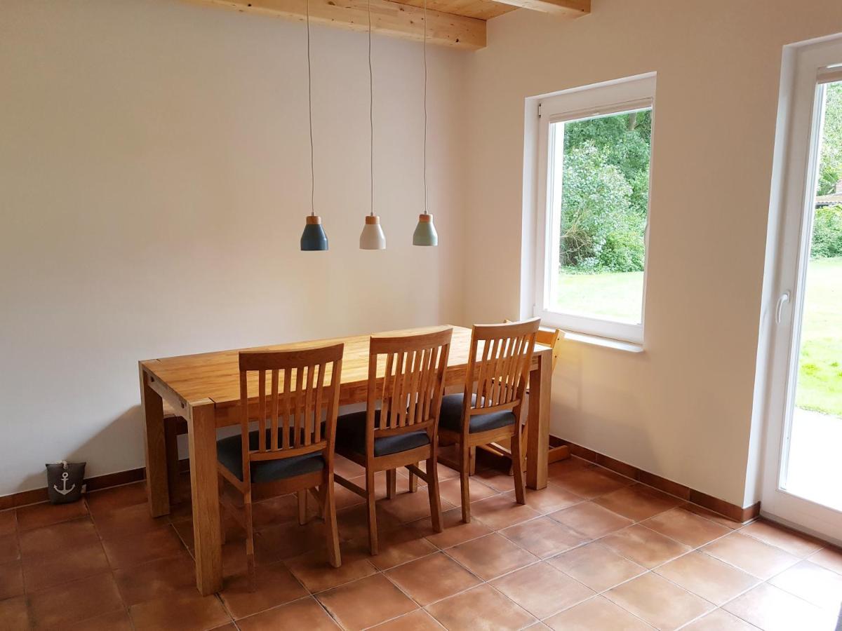 Ferienhaus An Der Nordsee - Familienfreundlich, Gut Ausgestattet & Viel Platz Butjadingen Ngoại thất bức ảnh