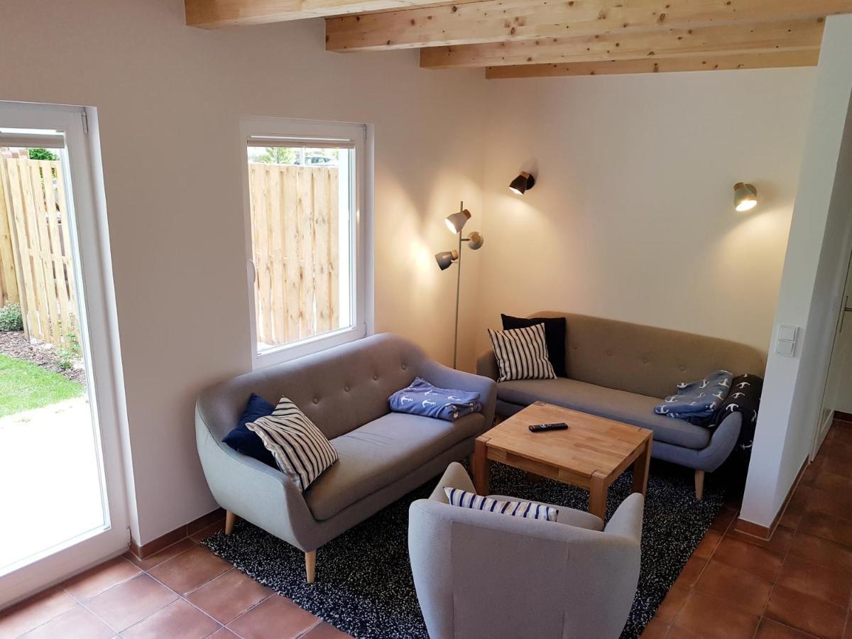Ferienhaus An Der Nordsee - Familienfreundlich, Gut Ausgestattet & Viel Platz Butjadingen Ngoại thất bức ảnh