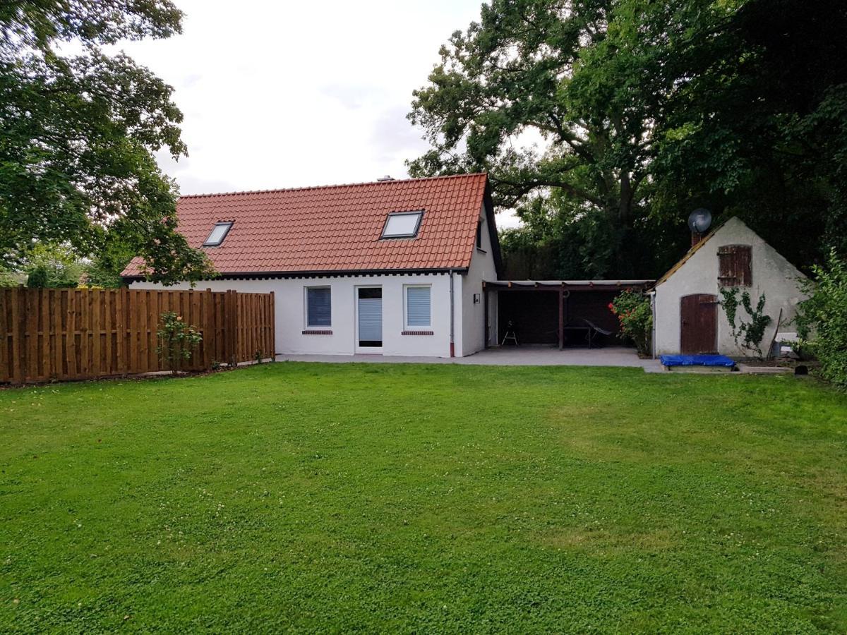 Ferienhaus An Der Nordsee - Familienfreundlich, Gut Ausgestattet & Viel Platz Butjadingen Ngoại thất bức ảnh